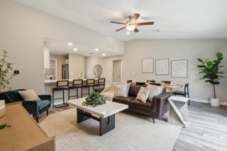 The Balboa - Modern Luxury Getaway - North Port - 9