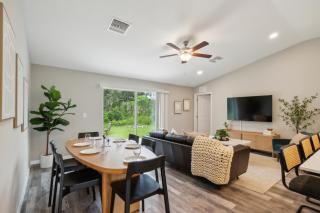 The Balboa - Modern Luxury Getaway - 2