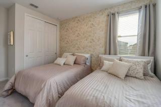 DLuxx Gorgeous Home close to Disney at Solara 1706 - Kissimmee - 4