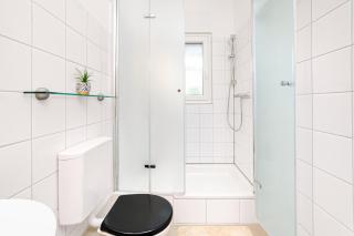 Smart Home - Essen - Perfect for 5 Guests! Central - Balcony - Netflix - Free Parking Zone - Essen - 5