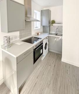 Wellington Road Apartment 1 - 3