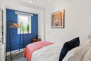 Nice House & Free Parking Close to Morden & Sutton - Morden - 9
