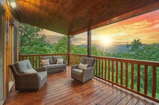 Mountain View, Indoor Pool, Luxury Cabin, Bears - 9