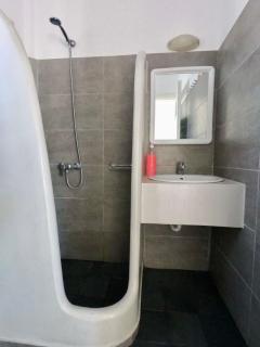 Fira Backpackers Place - 6