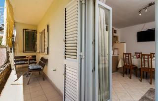 2 Bedroom Amazing Apartment In Split - Split - 8