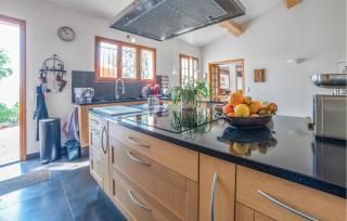 Beautiful Home In Besse-Sur-Issole - Besse-sur-Issole - 6