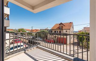 2 Bedroom Lovely Apartment In Zadar - Zadar - 9