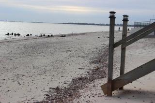 Pet Friendly Milford Beachfront Home - 8