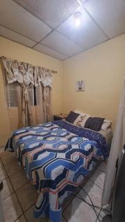 Vega's house - Santa Ana - 4