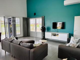 Luxury villa in gated community - Paramaribo - 1