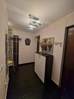 Apartament Red & Yellow - Slănic-Moldova - 9