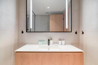 Luxury Studios with Burj Khalifa View - Marquise Square Tower - Dubai - 2