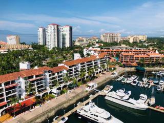 Luxurious Oceanfront condo with Unmatched Panoramic Views - Puerto Vallarta - 8