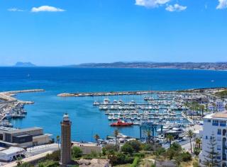 No1 - Beachfront Estepona, close to port, 2 bedroom, 2 bathroom, sleeps 5 - Estepona - 7