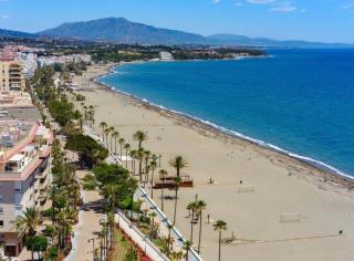 No1 - Beachfront Estepona, close to port, 2 bedroom, 2 bathroom, sleeps 5 - Estepona - 8