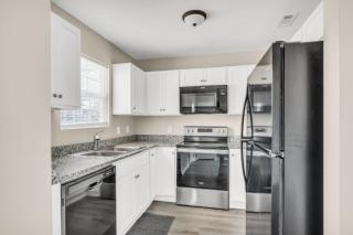 Charming 3-bedroom house Scenic&Close to Downtown - 3
