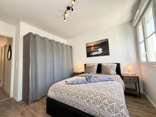Cartier Disney 7min Train 6min Paris parking - 3