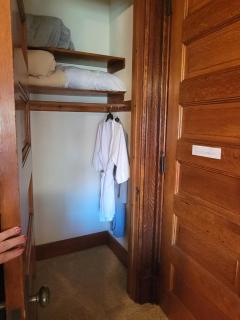 The Weis Mansion Bed and Breakfast - 4
