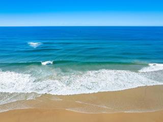 Spindrift Lowerdeck BEACH FRONT location! Wifi+++ - Yamba - 2