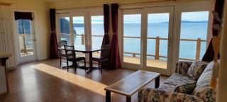 Sunny Island Cliff Side Views - Anacortes - 4