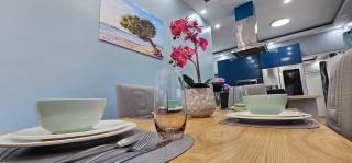 Your private paradise close by the beach! - Palm-Eagle Beach - 0