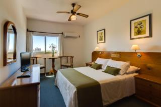 Hotel Royal - 4