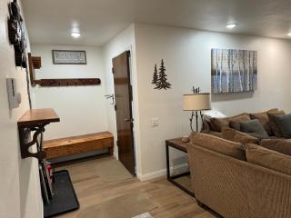 Horizon's 4 #169, 2 Bedroom, 2 Bath - Mammoth Lakes - 2