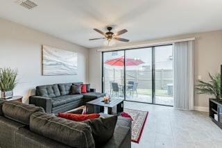 4795 - 3Q/2.5B *Ótima Localização* - Kissimmee - 3