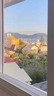 Espaço c/ piscinas e vista panorâmica da Praia - Florianópolis - 2
