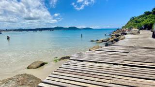 Espaço prático e clean 700 mts praia - 3