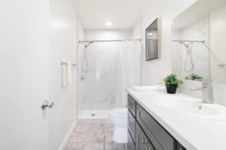 Alhambra 5 Unit Apartment Complex! - Alhambra - 9