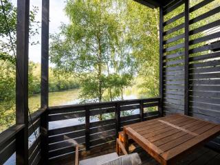 Belvilla Mansion by the Lake - - 4