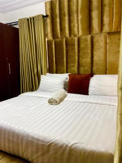 Affordable Modern 2 bedroom Luxury - Lekki Phase 1 - 6