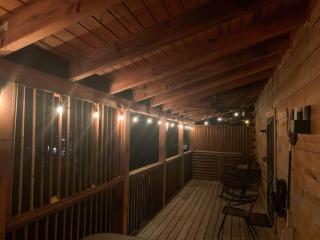 1 Mile to Dollywood 7 miles to Gburg HotTub Rustic - 1