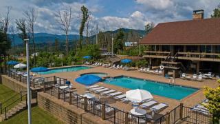 3 Miles to Gsmnp & Dtwn Good Views HotTub A-Frame - Gatlinburg - 5