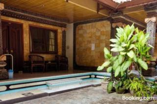 Segara Sadhu Inn Kuta by ecommerceloka - Kuta - 2