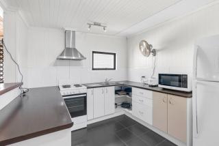 6 Bedroom 3 Bathroom Apartment Cairns Central - Cairns - 5