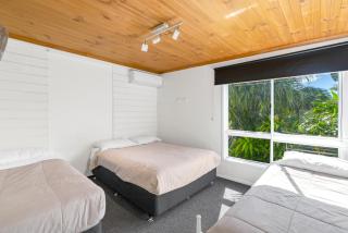 6 Bedroom 3 Bathroom Apartment Cairns Central - Cairns - 2