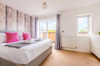 Peaceful 4BR Home with Garden& Parking in Walthamstow - Londra - 7