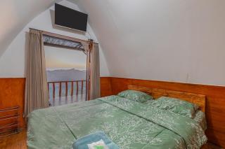 Baron Beach Bungalow - 2