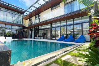 Luxury Villa Gym Pool and Gazebo - Canggu - 9