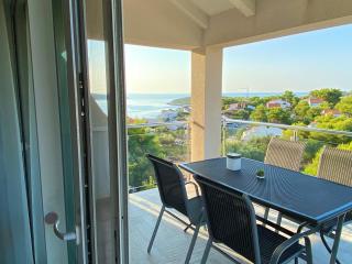 Ada Vis Apartments - 9