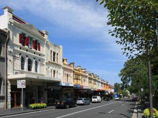 GLE18 Glebe Gem Chic Studio Apartment in Prime Location - 4