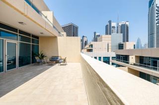 1BR with Study City View Bay Square - 3