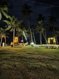 Thodiyil Private Beach View Chalet varkala - Kondālseri - 5