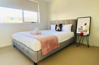 Kellyville Adorable 5Br - Closed to Shops & Parks - Kellyville - 6