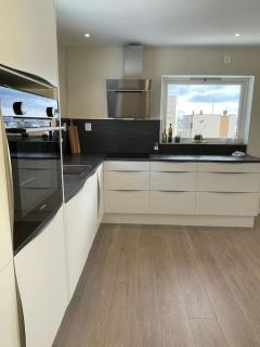 Sentral toppleilighet med høy kvalitet - 1