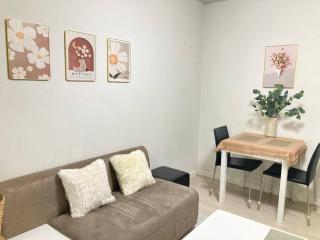 Bright & Modern Condo - Chiang Mai - 9
