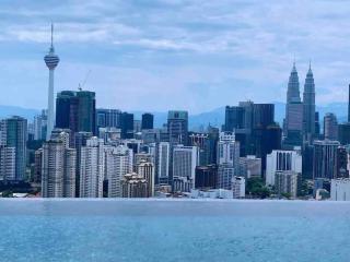 Studio with Amazing KLCC View & Infinity Pool at Lalaport Bukit Bintang - Kuala Lumpur - 4