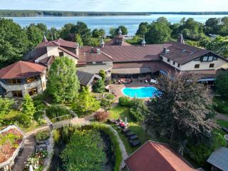 Wellnesshotel Seeschlößchen - Privat- Spa & Naturresort - Senftenberg - 1